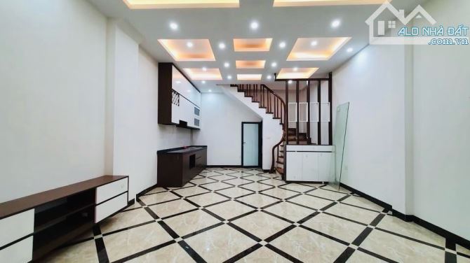 🏡SIÊU PHẨM TRƯƠNG ĐỊNH - 5 TẦNG - MT 5.2 M - 6 PHÒNG NGỦ - 12