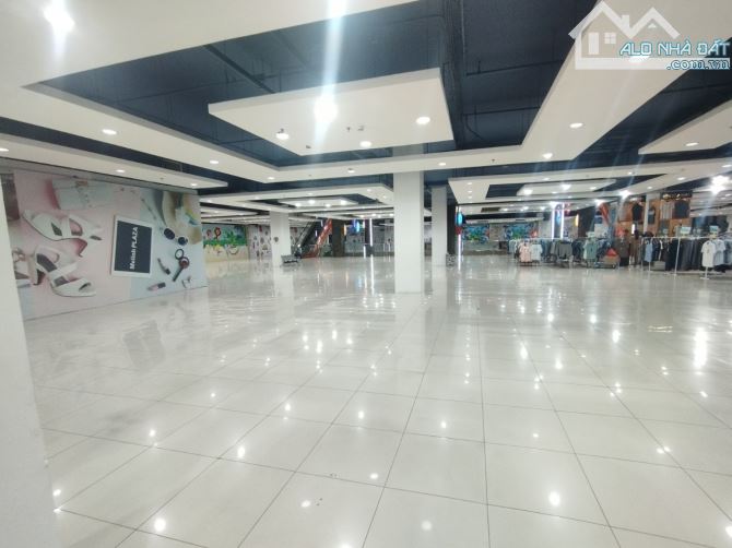Cho thuê sàn Trung Tâm Thương Mại tại Mê Linh Plaza Hà Đông, HN. DT 200-5000m Thông sàn. G - 13