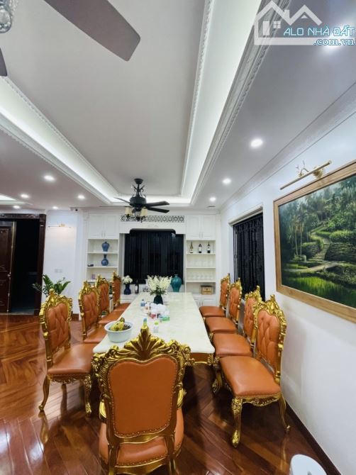 Bán Biệt thự Lưu Hữu Phước, Nam Từ Liêm. 200m2; 4 tầng; MT 10m; giá 63 tỷ   SIÊU BIỆT THỰ - 2