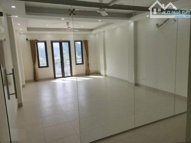 Cho thuê nhà dịch vụ Yên Ngĩa, Hà Đông. DT 60m2, 6 tầng, thông sàn, full đh, nl, giá 18tr - 2