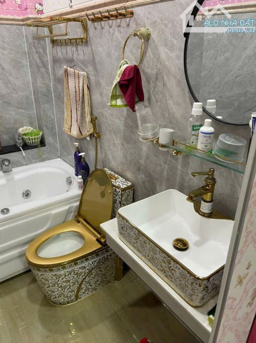 Giảm Ngay 800 Triệu Cần Bán Nhà Căn Hộ DV P5 Q8  1 trệt 5 lầu Thu nhập 75tr/1 tháng - 2