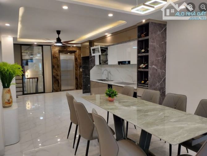 Bán nhà đẹp Phố Ngọc Lâm, 47.5m2, 6 tầng, nhỉnh 12 tỷ, ngõ thông ô tô kinh doanh - 3