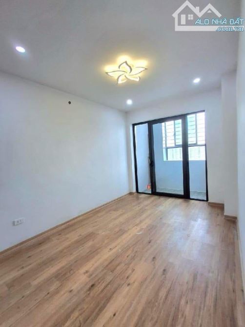 Bán căn hộ KĐT Xa La, 77m2 căn góc thoáng,nội thất đẹp,2 ngủ có thể lên 3 ngủ, giá 2,95tỷ - 3