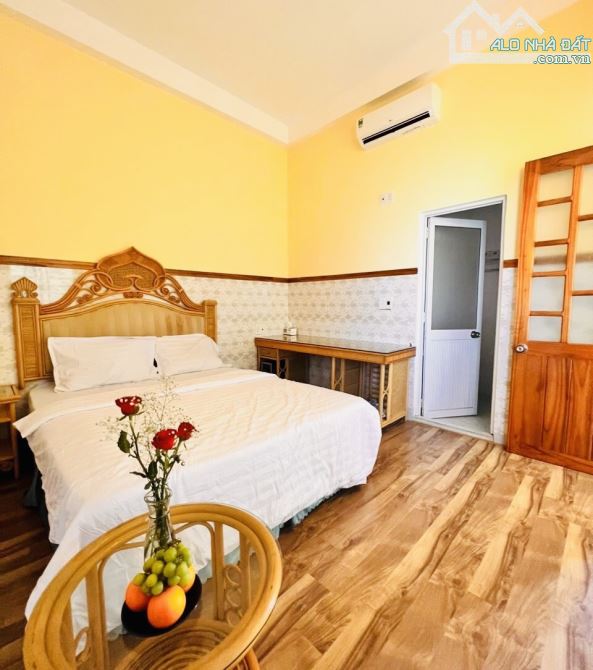 BÁN HOMESTAY 3TẦNG –MẶT TIỀN BIỂN VÀ BÃI TẮM NON NƯỚC-MỘC SƠN 7-NGŨ HÀNH SƠN-150M2 - 3