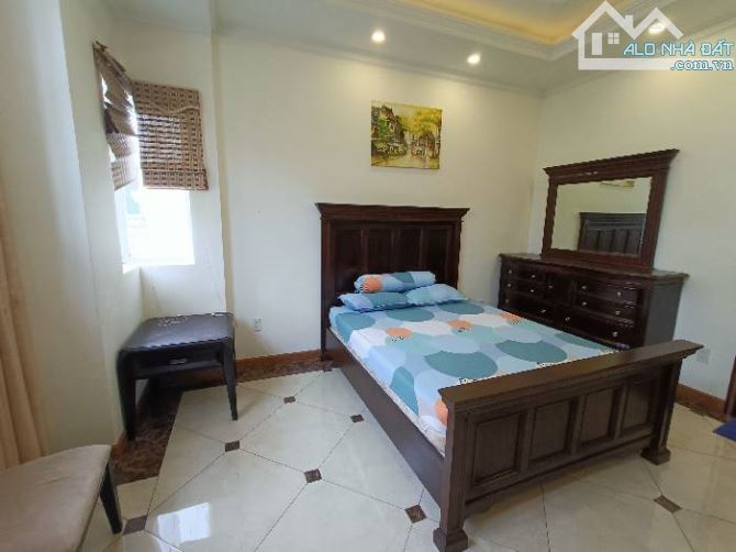 BIỆT THỰ CAO CẤP 4 TẦNG -ĐƯỜNG SỐ 9 -PHÚ THUẬN-Q.7-DT: 8*18.5M- GIÁ 26 TỶ 5 - 3