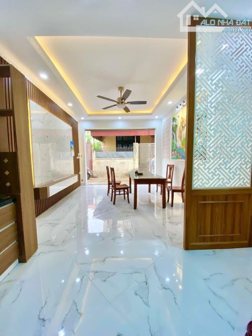 Bán nhà dương nội -hà đông-32m2- 5 tầng- lô góc-ô tô tránh- kinh doanh miễn bàn - 3