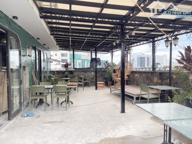 TÒA NHÀ CĂN HỘ DỊCH VỤ - XA HOA ĐẲNG CẤP - 3 MẶT THOÁNG - QUẦY BAR - BỂ BƠi 4 MÙA - 4