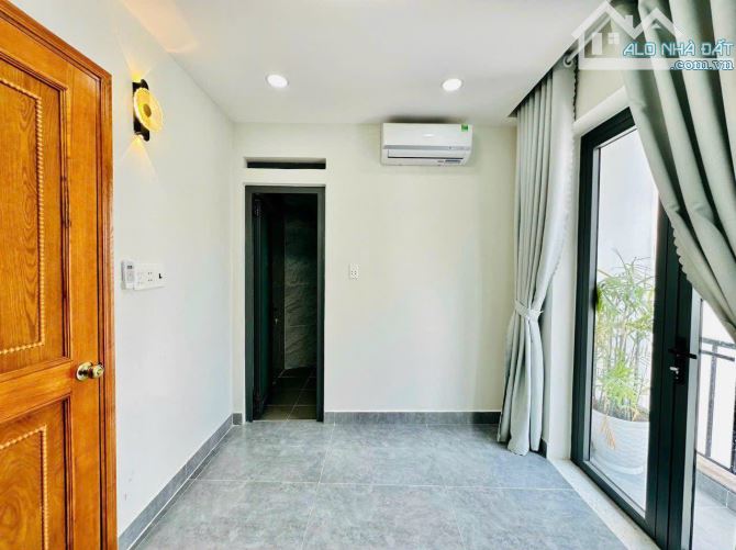 Nhà ngộp chính chủ bán gấp Nguyễn Quang Bích, Tân Bình, 2.8 tỷ/50m2, hẻm ô tô 5m, SHR - 4