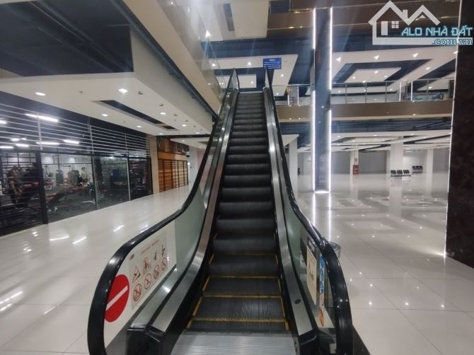 Cho thuê sàn Trung Tâm Thương Mại tại Mê Linh Plaza Hà Đông, HN. DT 200-5000m Thông sàn. G - 4