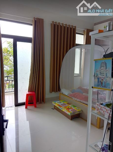 💥GẤP BÁN NHÀ ĐẸP 3 TẦNG MÊ LỆCH - DT ĐẤT:128M2 - KĐT HÒA XUÂN, ĐÀ NẴNG CHỈ NHỈNH 4 TỶ. - 5