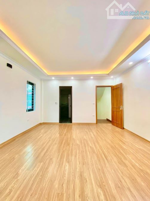 Bán nhà dương nội -hà đông-32m2- 5 tầng- lô góc-ô tô tránh- kinh doanh miễn bàn - 5