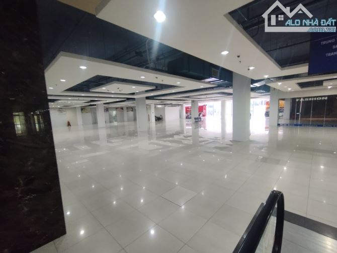 Cho thuê sàn Trung Tâm Thương Mại tại Mê Linh Plaza Hà Đông, HN. DT 200-5000m Thông sàn. G - 6