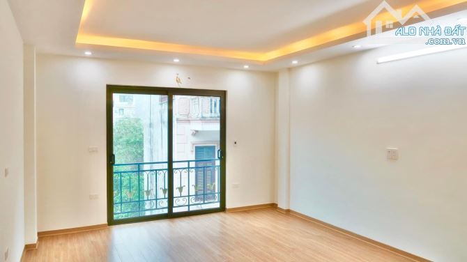 Bán nhà dương nội -hà đông-32m2- 5 tầng- lô góc-ô tô tránh- kinh doanh miễn bàn - 6