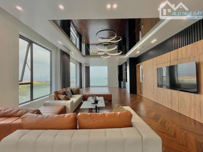 Bán biệt thự đẳng cấp, full nội thất view trực diện Vịnh, trung tâm thành phố