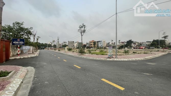 Bán đất tái định Cây Đa 67,5m2 ngang 4.5 đường Bạch Thái Bưởi - 1