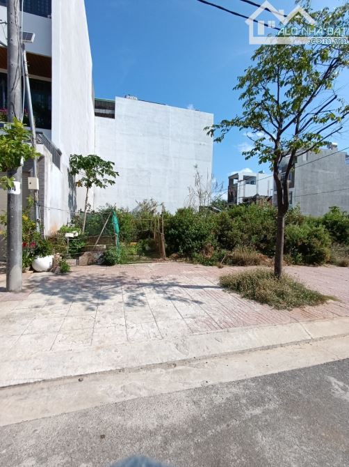 BÁN 2 LÔ ĐẤT MẶT TIỀN ĐƯỜNG HƯỚNG ĐÔNG NAM PHƯỜNG 10 TP VŨNG TÀU GIÁ CHỈ TỪ 5,5 TỶ - 1