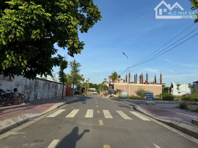 Bán đất tái định Cây Đa 67,5m2 ngang 4.5 đường Bạch Thái Bưởi - 2
