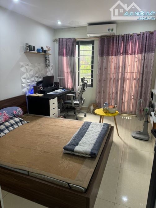 🏡SIÊU PHẨM HỒNG MAI- 4 TẦNG - MT 3.6M NGÕ VIP / Ô TÔ QUA NHÀ - KINH DOANH - 4 PHÒNG NGỦ - 2