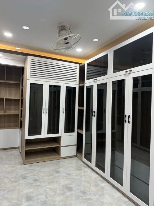 Bán nhà hẻm xe hơi 7A đường Thành Thái Phường 14 Quận 10, DT: 4,6X12, 4 tầng, giá 12,5 tỷ - 2