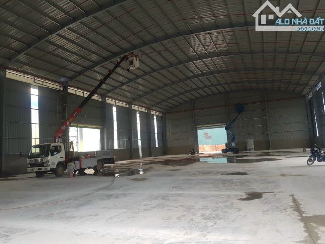 Cho thuê kho xưởng 3000m2 KCN Hoàng Gia - Xuyên Á. PCCC tự động, trạm hạ thế. Giá 2.8 usd - 2