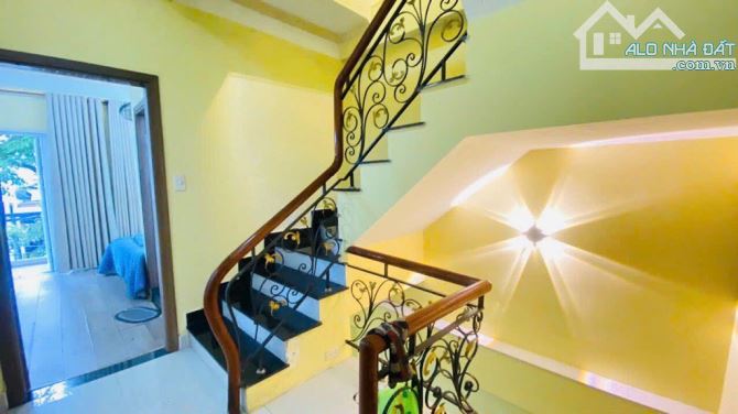 BÁN HOMESTAY 3 TẦNG MT THẠCH LAM - SÁT BÃI TẮM MỸ KHÊ - DIỆN TÍCH 95M2 GIÁ 9,6 TỶ - 4