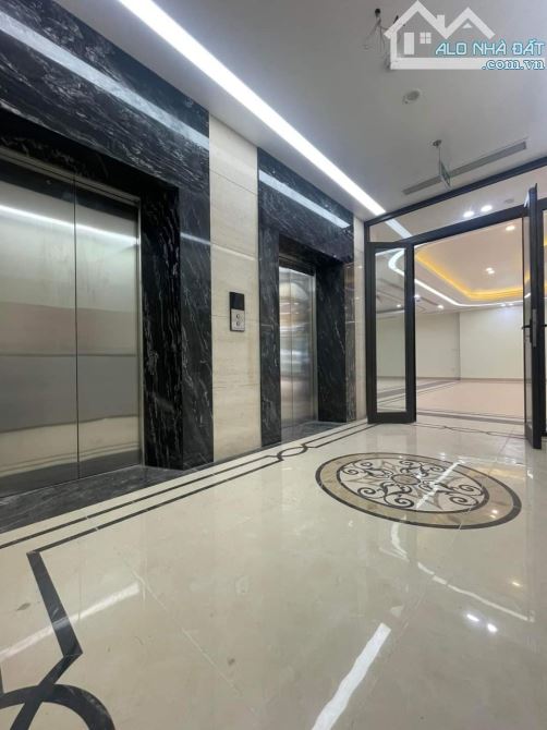 Mặt phố Liễu Giai, 300m2 9 tầng có hầm, hiệu suất cao, giá bán 280 tỷ - 1