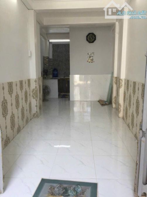 Cho thuê nhà 3 phòng ngủ Trần Phú có máy lạnh 4 triệu