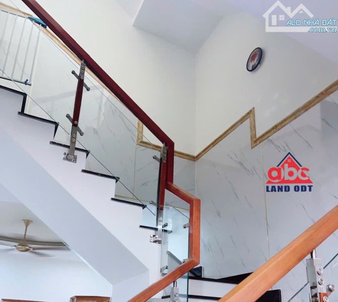 Np721 ✅ BÁN NHÀ 2LẦUPHƯỜNG TÂN PHONG - GẦN CÂY XĂNG 26 ✅Diện tích : 4 x 19.5m. Đường 2oto - 1