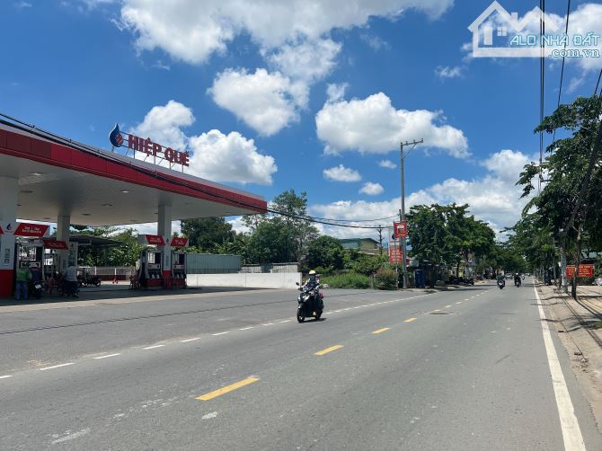 Mặt tiền đường Nguyễn Văn Tạo, cập bên ngay đường dẫn Cao tốc Long Thành DT 2519m2 - 1