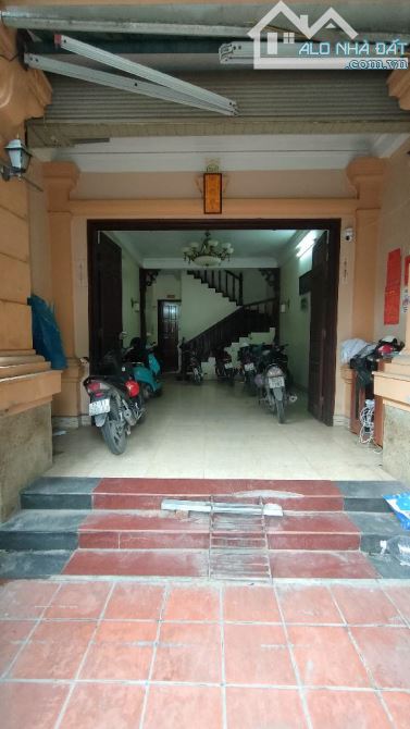 BÁN CĂN NHÀ VIEW ĐẲNG CẤP HỒ TRUNG KÍNH - GARA Ô TÔ - KINH DOANH MỌI LOẠI HÌNH - 2