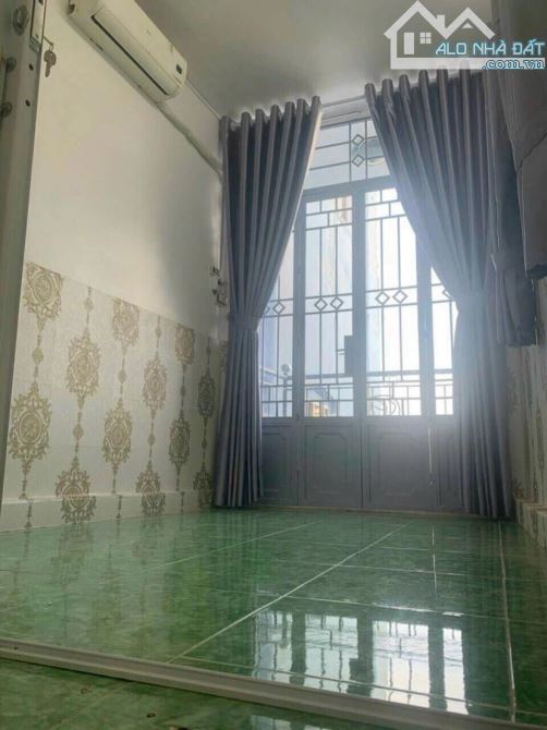Cho thuê nhà 3 phòng ngủ Trần Phú có máy lạnh 4 triệu - 6