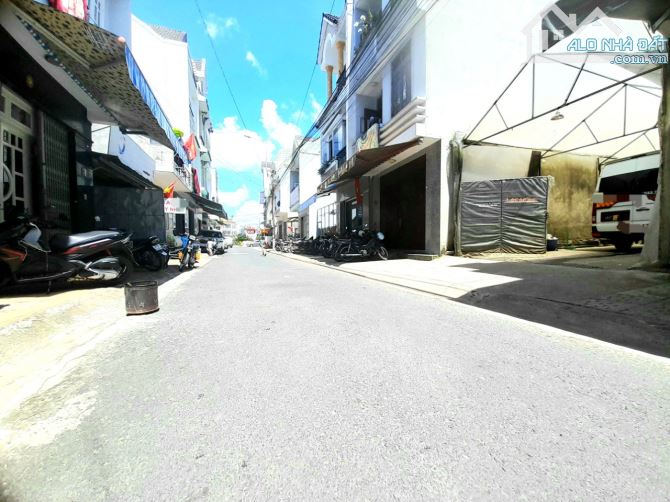 Bán đất đẹp khu quy hoach Hoàng Diệu trung tâm Đà Lạt, đi chơ đêm 1km