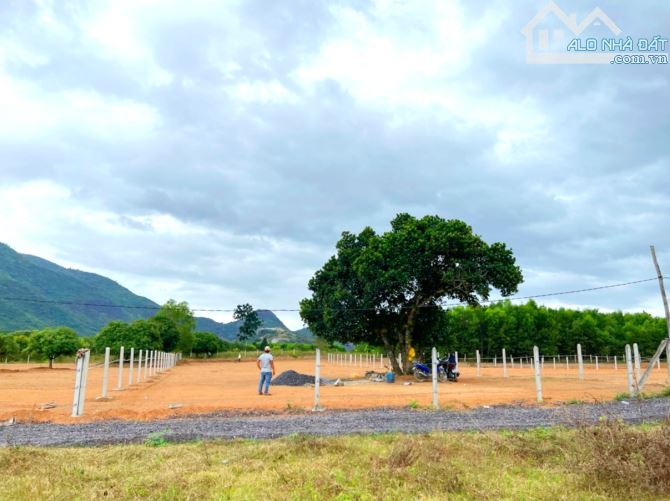 "Bán nhanh đất thôn Kinh Tế Mới - Suối Tiên, Diên Khánh.  - Vị trí: Nằm ngay cạnh khu dân - 2