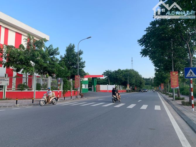 SIÊU PHẨM RẤT HIẾM ĐẤT PHỐ TRẠM 75M-6MT. 14,7 TỶ LÔ GÓC Ô TÔ TRÁNH KINH DOANH BẤT CHẤP - 2