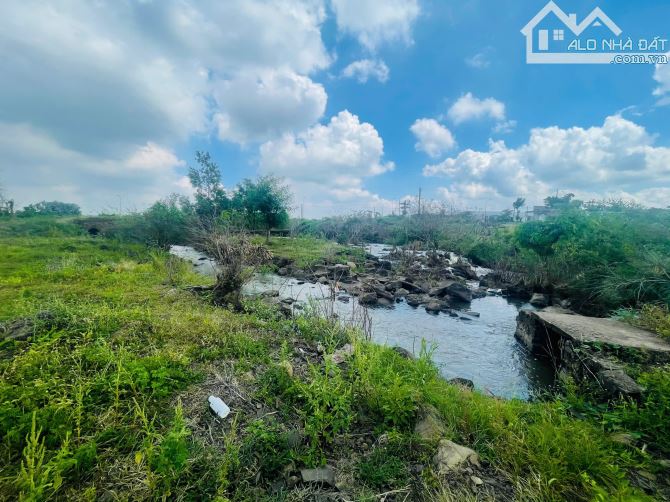 GIẢM MẠNH 50% BÁN LÔ ĐẤT VIEW SUỐI CỰC ĐỈNH, 2 MT ĐƯỜNG NHỰA, CÁCH BIỂN 10 PHÚT - 2