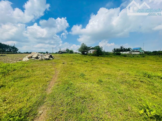 GIẢM MẠNH 50% BÁN LÔ ĐẤT VIEW SUỐI CỰC ĐỈNH, 2 MT ĐƯỜNG NHỰA, CÁCH BIỂN 10 PHÚT - 5