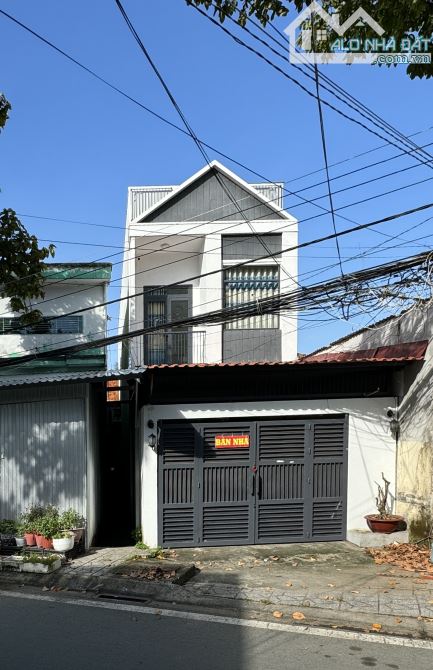 Nhà lầu mới 5x23 mặt tiền Nhật Tảo lộ 12m giá mới 4 tỷ