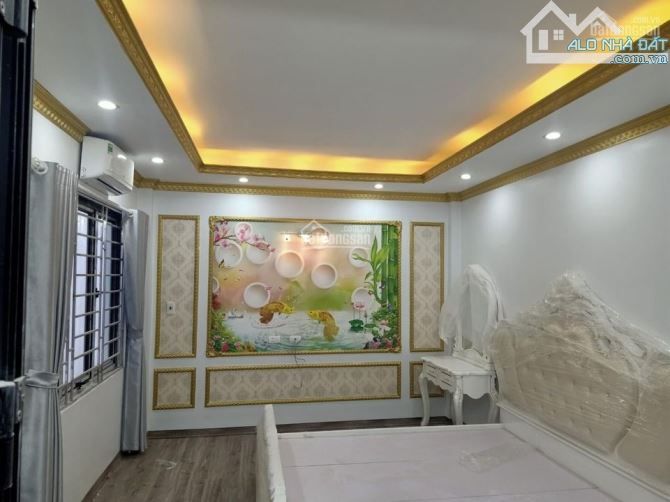 bán nhà Văn Khê - La Khê 41m² - 5 tầng ngõ thông, ô tô đỗ cửa, kinh doanh nhỏ