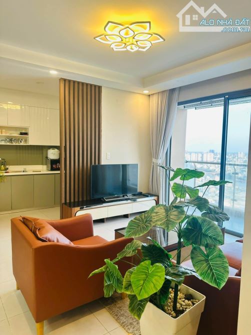 Căn hộ THE GOLDVIEW, 346 Bến Vân Đồn, Phường 1, Quận 4 : -	Diện tích 117m2 gồm phòng khách - 10