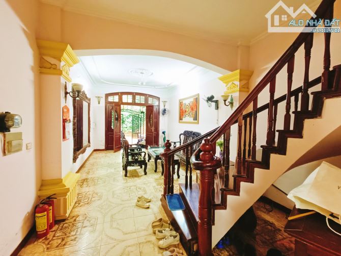 🍀HIẾM - 115M2 ĐỐNG ĐA & CẦU GIẤY - Ô TÔ TRÁNH - NGÕ THÔNG KINH DOANH - 24.8 TỶ - 2