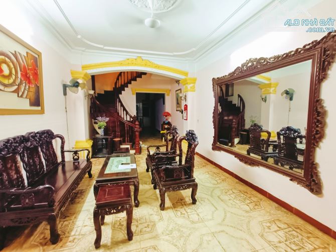 🍀HIẾM - 115M2 ĐỐNG ĐA & CẦU GIẤY - Ô TÔ TRÁNH - NGÕ THÔNG KINH DOANH - 24.8 TỶ - 4