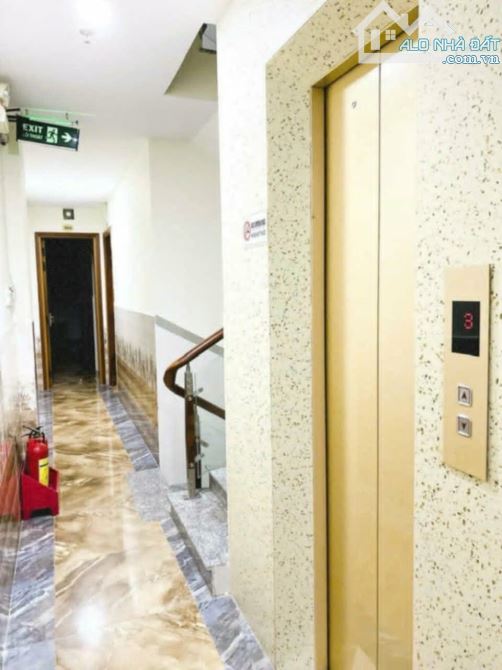 180tr/th,Khách Sạn Nguyễn Minh Hoàng,Tân Bình,7 Tầng, 67m2, chỉ 19 tỷ - 5
