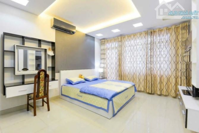 Bán nhà đường Ni Sư Huỳnh liên, 80m2, 5 Tầng, 4m x 20m, chỉ 10 tỷ 6 - 9