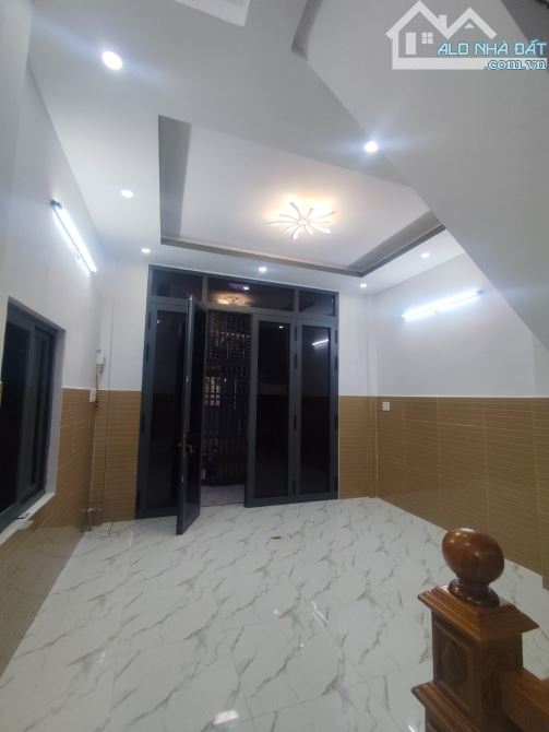 Nhà mới xây nở hậu Nguyễn Văn Luông 45 m2, 2 tầng BTCT góc thoáng - 1