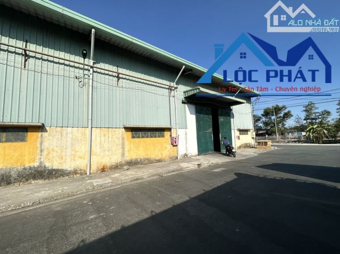 Cho thuê kho KCN Long Bình 1.200 m2 chỉ 55k/m2. P