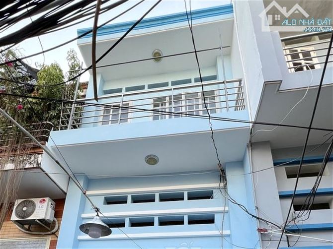 Cho thuê nhà 1 lửng 1 lầu 3 phòng ngủ hẻm Nguyễn Duy, Bình Thạnh