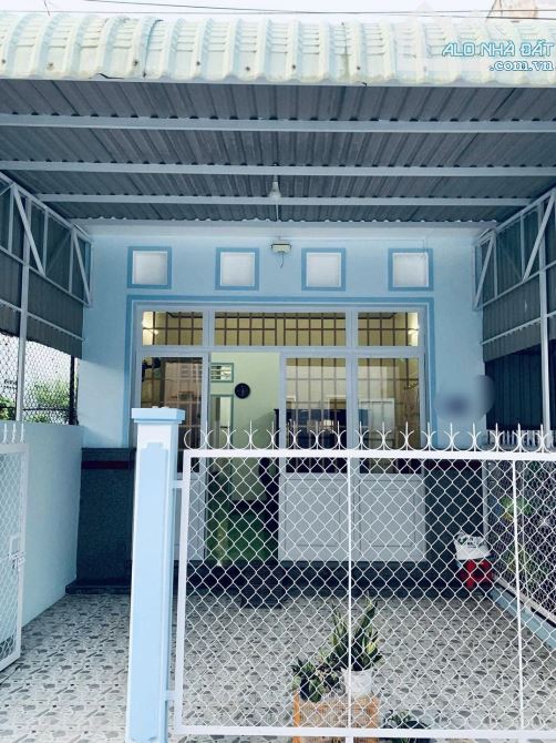 Bán gấp căn nhà cấp 4 ngay đường Lê Thị Lơ, Tân Hiệp, Hóc Môn. Giá 640 triệu, SHR