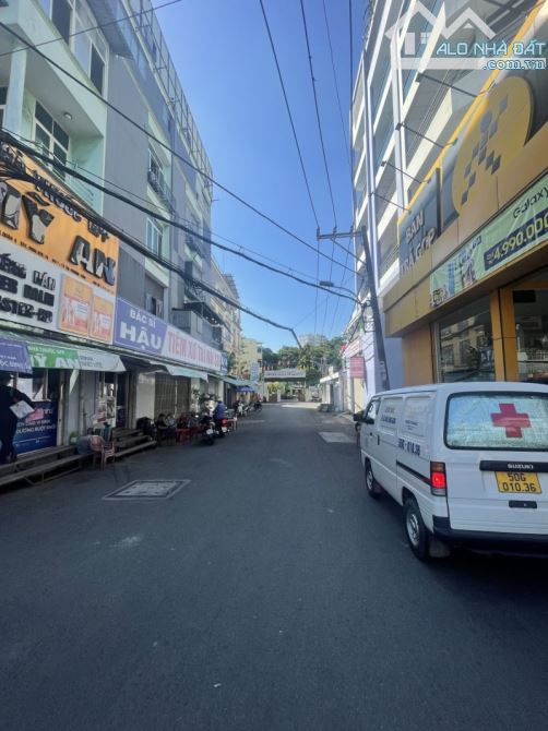 LÔ GÓC, Ô TÔ NGỦ TRONG NHÀ, CƯ XÁ PHÚ LÂM B , F13, Q6, 2 TẦNG, 99M2, 9.3 TỶ.