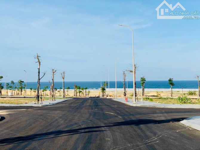 ĐẤT NỀN ĐƯỜNG BIỂN HUỲNH THÚC KHÁNG 120M2 CHỈ VỚI 600TR , SỔ HỒNG RIÊNG - 1