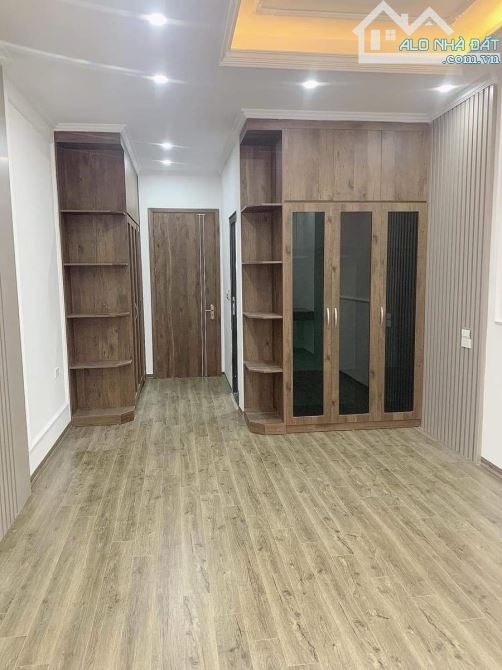 Bán nhà phố Thái Hà, Đống Đa, 41 m2, 7 tầng, 11.2 tỷ, thang máy, kinh doanh. - 1